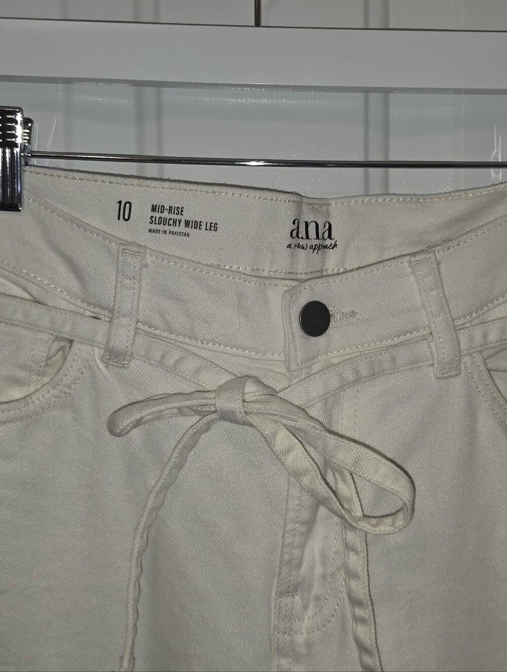 ANA Cream Wide Leg Tie Waist Pants Size 10 Mid Rise Slouchy Wide Leg - Picture 4 of 5